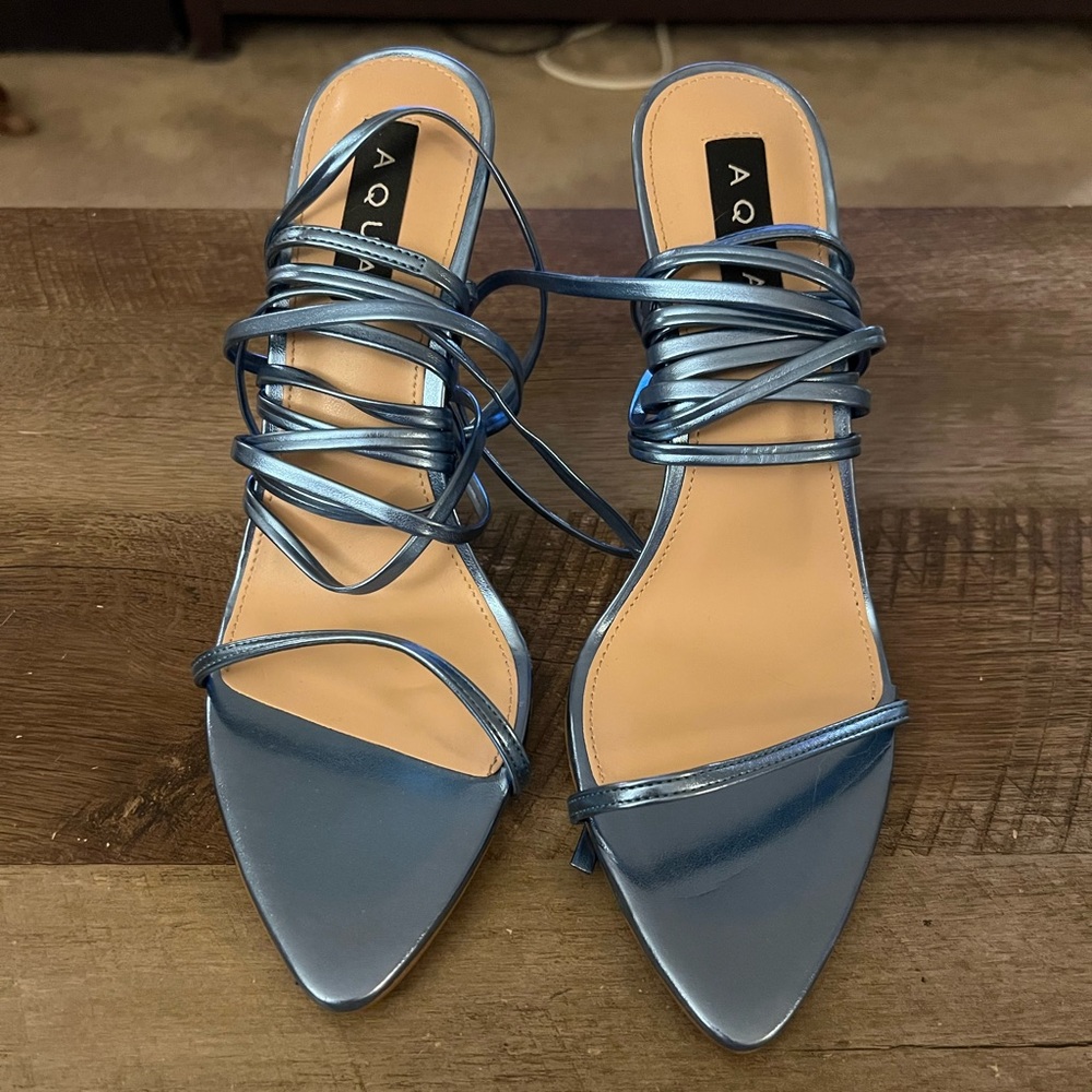 Heels - Picture 2 of 8